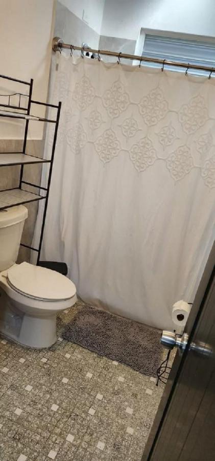 Bright 2Br In Aguadilla 7 Mins To Beaches 2Nd Floor Retreat Camaceyes 외부 사진